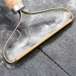 Serene Splash Badezimmer-Anti-Bristle Pet Brush - Tangle-Free Grooming Tool