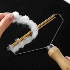 Serene Splash Badezimmer-Anti-Bristle Pet Brush - Tangle-Free Grooming Tool