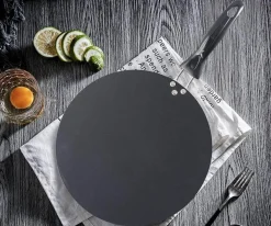 The Culinary Kit Küche & Esszimmer-Antihaftbeschichtete schwarze Pfannkuchenpfanne aus Eisen – langlebiges rundes Kochgeschirr