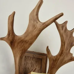 Willow u0026 Whim Beleuchtung-Antique Wooden Antler Wall Light - Rustic Home Decor