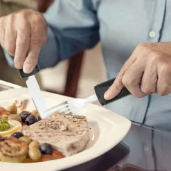 The Culinary Kit Küche & Esszimmer-Anti-Shake-Geschirrset für Senioren – Easy Grip Dining Essentials