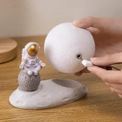 Bright Accents Beleuchtung-Astronaut Mond Nachtlicht - Weltraum Dekor Lampe