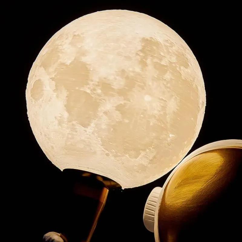 Glow u0026 Shade Beleuchtung-Astronauten-Tischlampe – Weltraumdekor aus Kunstharz