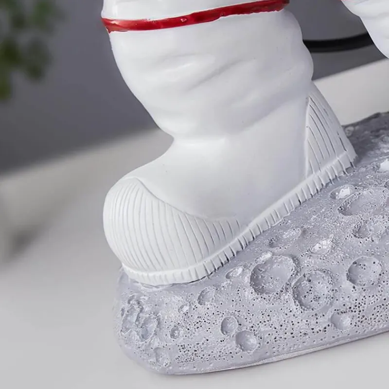 Glow u0026 Shade Beleuchtung-Astronauten-Tischlampe – Weltraumdekor aus Kunstharz