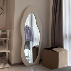 Timeless Touch Wohndeko-Asymmetrischer Wellenspiegel – kurviger dekorativer Wandakzent