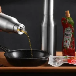 Tom Küche & Esszimmer-Auslaufsichere Ölflasche aus Edelstahl – Gewürzspender für die Küche