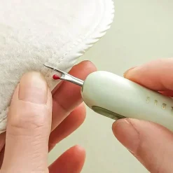 The Decor Haven Gadgets Für Zuhause-Automatischer Nadeleinfädler – Einfaches 2-in-1-Nähwerkzeug