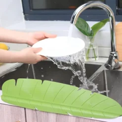 The Decor Haven Küche & Esszimmer-Bananenblatt-Wasserspritzschutz – Wasserdichter Schutz für den Außenbereich