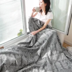 Wrap u0026 Relax Bettzeug-Überwurfdecke aus Baumwollgaze – weiche Sommertagesdecke für Schlafsäle und Sofas