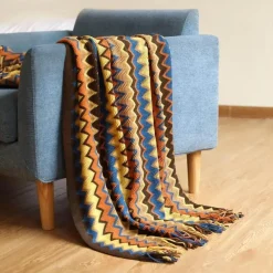 Snug u0026 Soft Bettzeug-Überwurfdecke im Bohemian-Stil mit Streifenmuster – gemütliche Tagesdecke mit Quasten für Sofa oder Bett