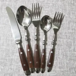 Plates u0026 More Küche & Esszimmer-Besteckset aus Edelstahl - Gabeln, Löffel, Messer