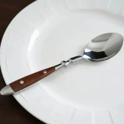 Feast u0026 Flair Küche & Esszimmer-Besteckset mit Holzmaserung – 5-teiliges Geschirrset mit Nietengriff