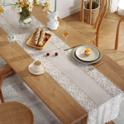 Fine Table Threads Küche & Esszimmer-Boho Floral Makramee Tischläufer - Schickes Tafelaufsatz Dekor