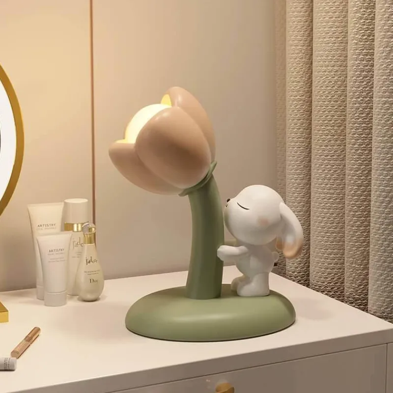 Bright Accents Beleuchtung-Bunny Tischlampe - Tulpenblumen Design