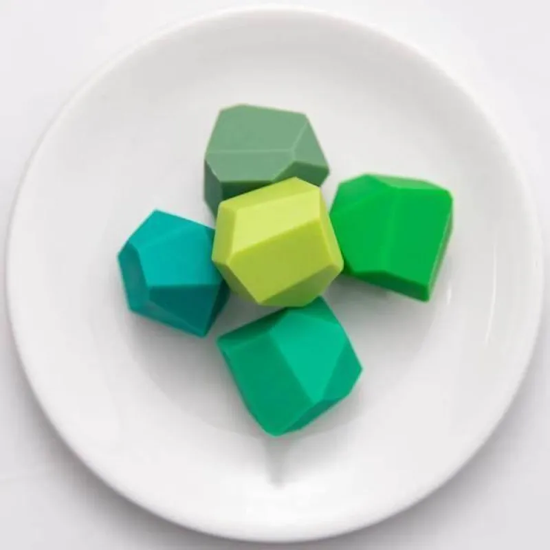 The Decor Haven Babyspielzeug-Buntes Stapelspiel aus Holz – Intelligentes Spielset für Kinder