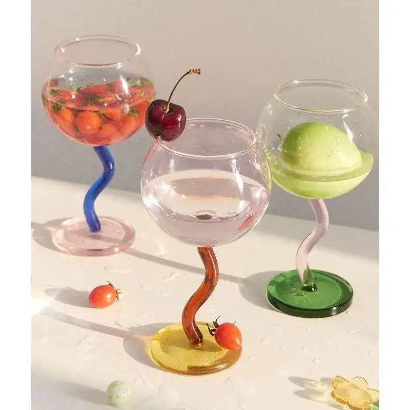 Plates u0026 More Küche & Esszimmer-Buntes Weinglas mit gedrehtem Stiel – 300 ml Kelch