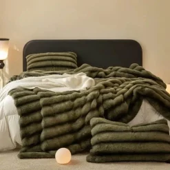 Cozy Haven Bettzeug-Carlo Decke – Kuschelweiche Überwurfdecke