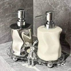 The Bath Nook Badezimmer-Ceramic Soap Dispenser - Creative Bathroom Decor