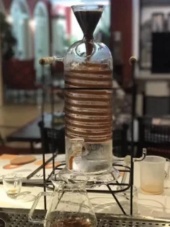 The Cozy Mug Küche & Esszimmer-Cold Brew Kaffeemaschine – Kaffeemaschine im Barista-Stil