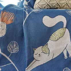 Snug u0026 Soft Bettzeug-Doppelseitige Sofadecke mit Cartoon-Katze – moderner, staubdichter Bezug mit Quasten für Doppelbetten und Sofas