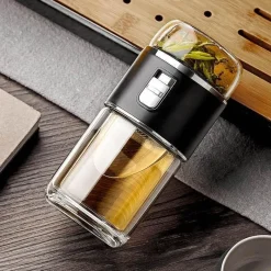 The Cozy Mug Küche & Esszimmer-Doppelwandiges Tee-Ei aus Glas – vielseitige Thermoskanne für heiße und kalte Getränke