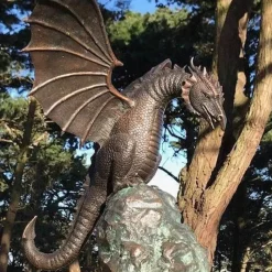 Nomad Gear Camping Im Freien|Outdoor-Artikel-Drachenbrunnen-Skulptur – Majestätisches feuerspeiendes Design-Dekor