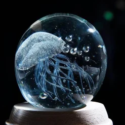 Accent Haven Wohndeko-3D-Skulptur mit leuchtender Qualle – dekoratives Ozean-Kunst-Ornament