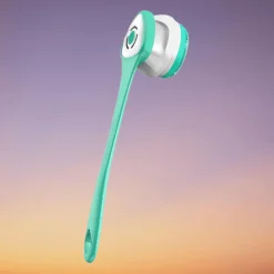 The Blissful Bath Badezimmer-Electric Shower Brush - Long Handle Deep Cleaning Tool