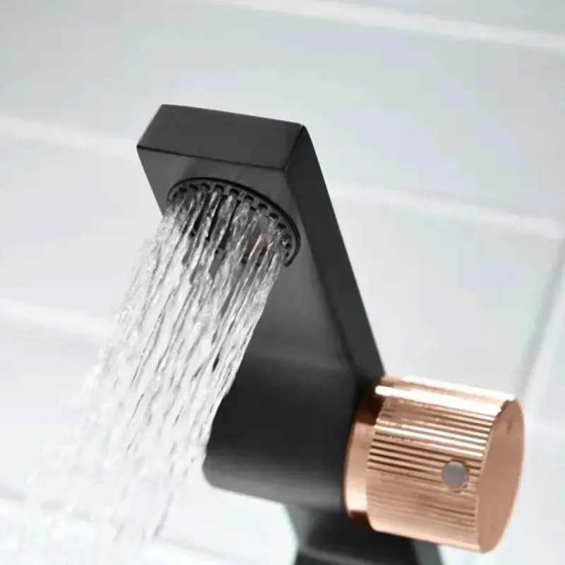 The Blissful Bath Badezimmer-Elegant Dual Control Bathroom Faucet - Touch Design
