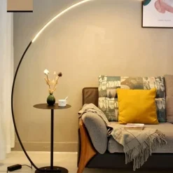 The Gilded Nest Beleuchtung-Elegante geschwungene LED-Eck-Stehleuchte