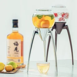 The Cozy Mug Küche & Esszimmer-Eleganter dreibeiniger Filterkaffee-/Teebereiter – Stilvolle Brühstation