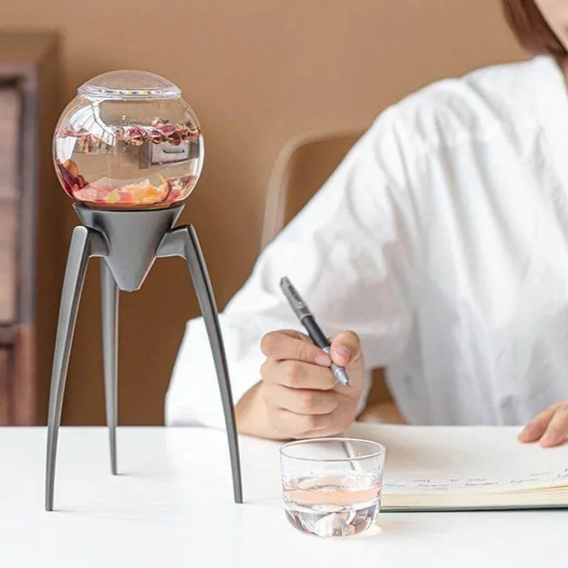 The Cozy Mug Küche & Esszimmer-Eleganter dreibeiniger Filterkaffee-/Teebereiter – Stilvolle Brühstation