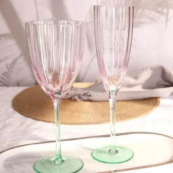 Plates u0026 More Küche & Esszimmer-Eleganter Rotweinkelch – Blütenblatt-Veins-Champagnerglas für Restaurants und Feiertage