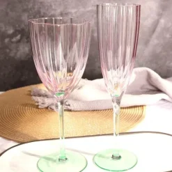 Plates u0026 More Küche & Esszimmer-Eleganter Rotweinkelch – Blütenblatt-Veins-Champagnerglas für Restaurants und Feiertage