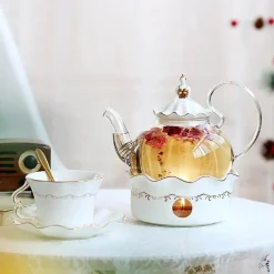 Elegance at the Table Küche & Esszimmer-Elegantes Teeservice aus Porzellan mit Kerzenwärmer aus Glas – das perfekte Geschenk für Teeliebhaber