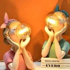 Glow u0026 Shade Beleuchtung-Entzückende Mädchenfigur aus Kunstharz – niedlicher Akzent für die Inneneinrichtung