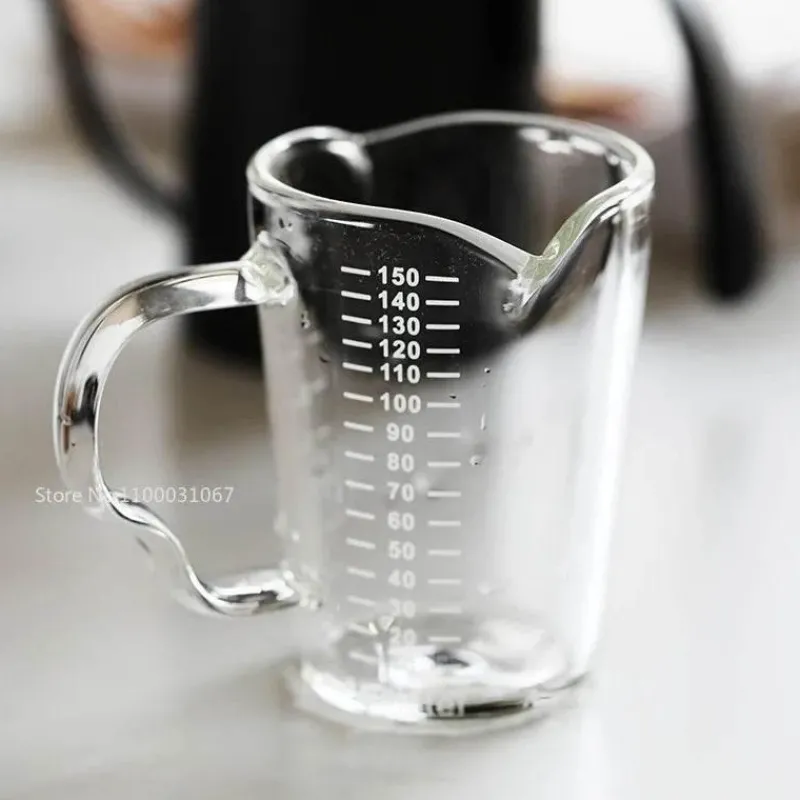 Plates u0026 More Küche & Esszimmer-Espresso-Milchkännchen mit Holzgriff - Latte Art Pitcher