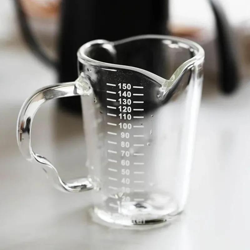 Plates u0026 More Küche & Esszimmer-Espresso-Milchkännchen mit Holzgriff - Latte Art Pitcher