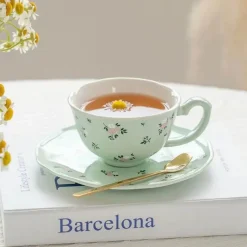 Plates u0026 More Küche & Esszimmer-Espressotassen-Set aus Keramik – Hochwertige Tassen mit Untertasse und Löffel