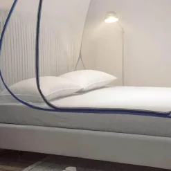 The Decor Haven Gadgets Für Zuhause-Faltbares Moskitonetz – atmungsaktives Einzeltür-Design