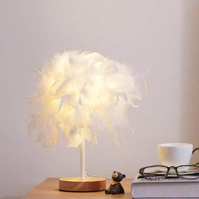 The Light Loft Beleuchtung-Feder-Tischlampe – Elegante Wohnbeleuchtung