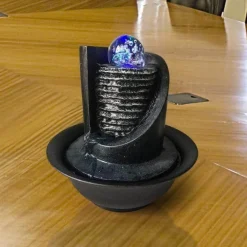 Willow u0026 Whim Wohndeko-Feng Shui-Springbrunnen – Dekoratives Wasserspiel aus Kunstharz für den Innenbereich