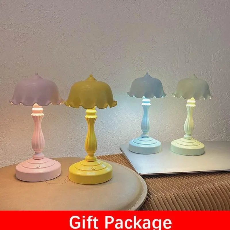 The Light Loft Beleuchtung-Flower Curling LED Nachtlampe - Dekoratives Tischlicht