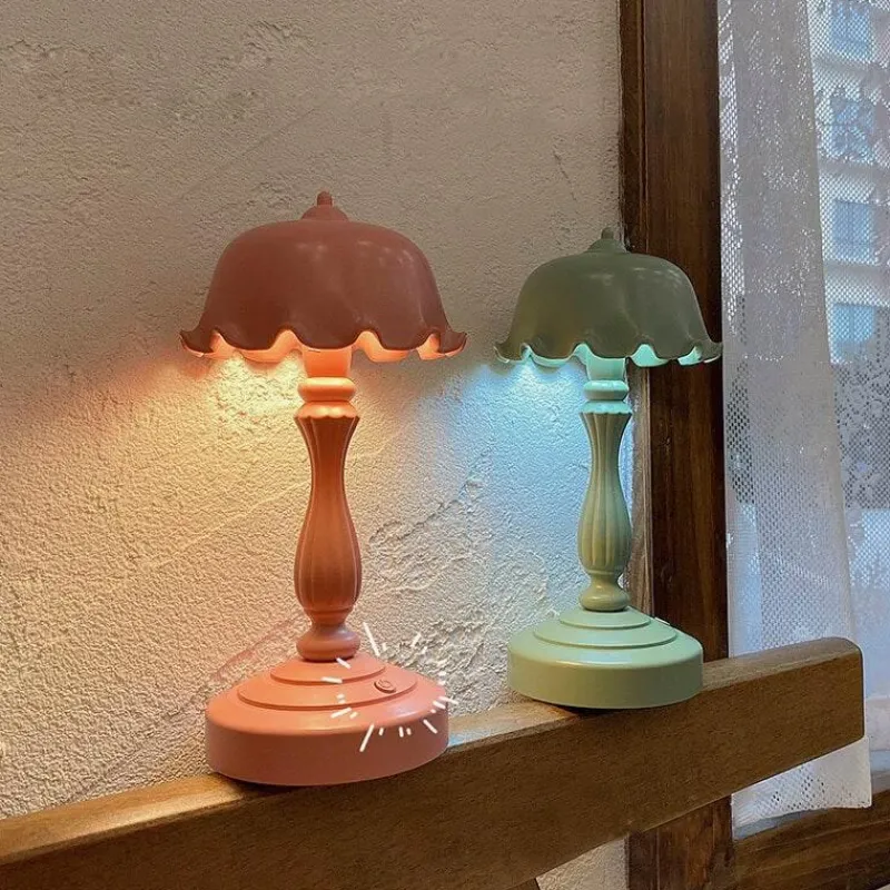 The Light Loft Beleuchtung-Flower Curling LED Nachtlampe - Dekoratives Tischlicht