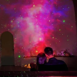 The Gilded Nest Beleuchtung-Galaxy Astronaut Night Light Room Projector