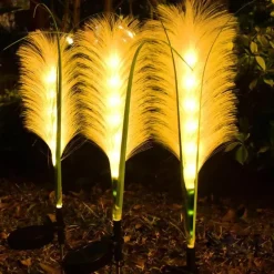 Bright Accents Beleuchtung-Gartenlaterne aus Schilf – Solar-Dekoleuchte für den Außenbereich