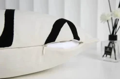 The Cushion Corner Bettzeug-Geometrisch bestickter Kissenbezug - Schwarz Weiß Beige Wildleder Canvas