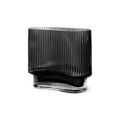 Flourish Vases Wohndeko-Gerippte Elegance Vase – Stilvolles dekoratives Herzstück