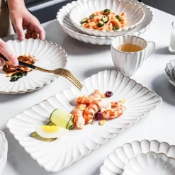 Elegance at the Table Küche & Esszimmer-Geschirrset aus weiß glasierter Keramik – Elegante Geschirrkollektion