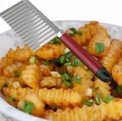 The Culinary Kit Küche & Esszimmer-Gewellter Kartoffelschneider – Küchenwerkzeug aus Edelstahl